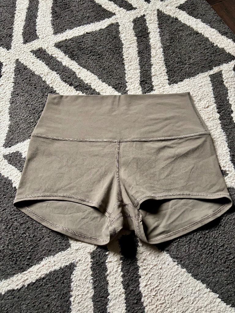 Lululemon Align Hr Shorts 2”